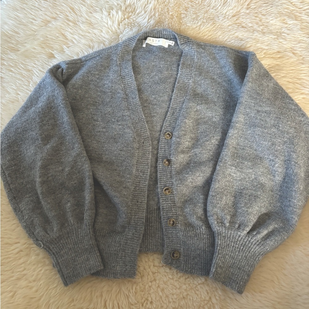 ASTR grey cropped cardigan size small with buttons